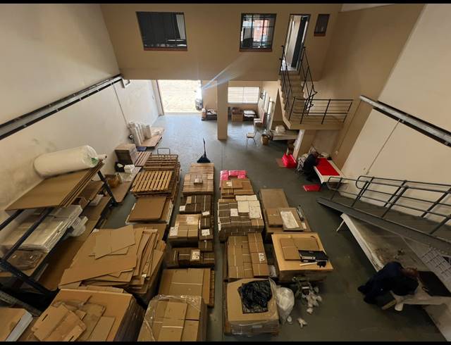 252M² WAREHOUSE TO LET IN HENNOPSPARK